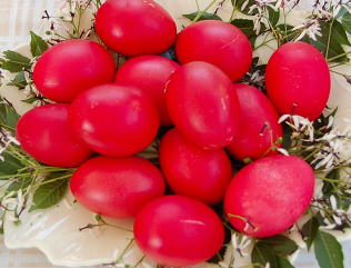 pascha red eggs